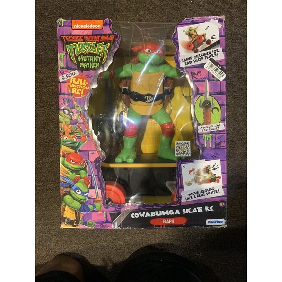 Teenage Mutant Ninja Turtles Giant Cowabunga Skate RC Raphael (BRAND NEW) - Picture 5 of 7